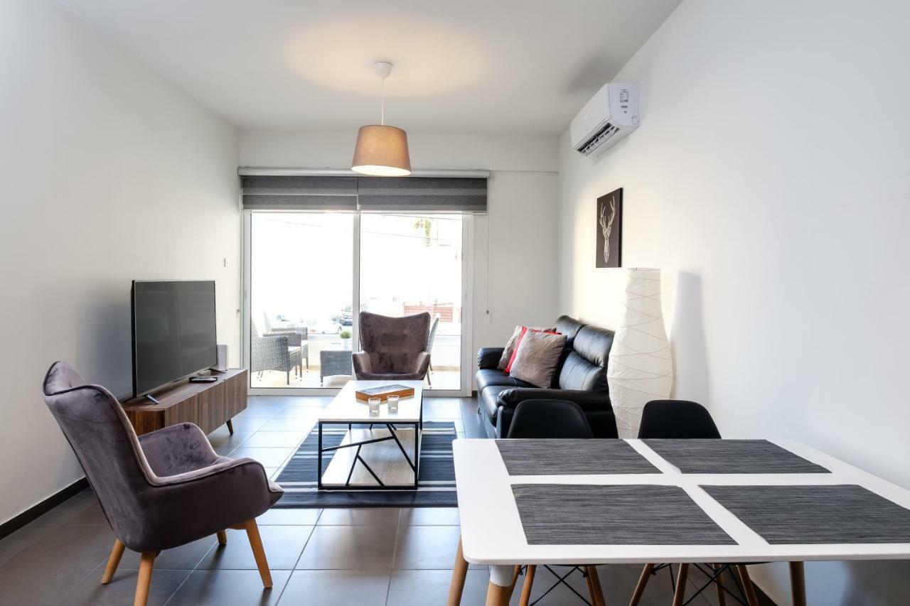 Book Me Now Central Flat Apartamento Lárnaca Exterior foto